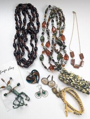 Vintage Jewelry Lot Necklaces Earrings Bracelets Pendant & Stick Pin